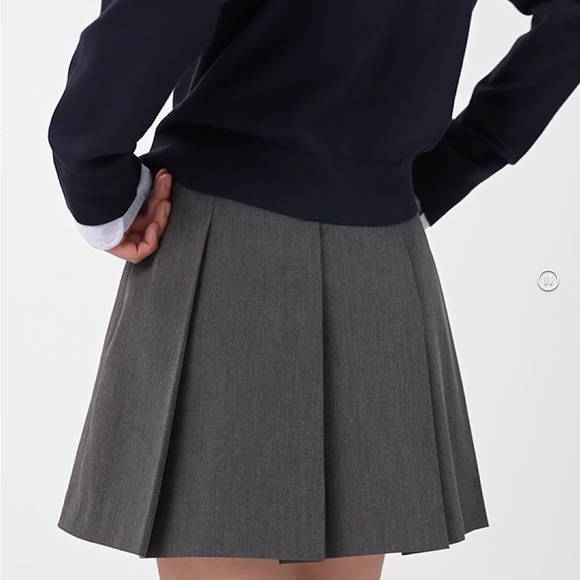 Uniqlo Pleated Skort NWT - Picture 5 of 12